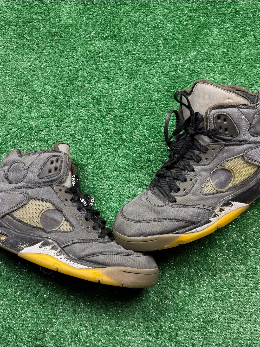 Jordan retro 5 SP x Off white ‘muslin’ sneakers